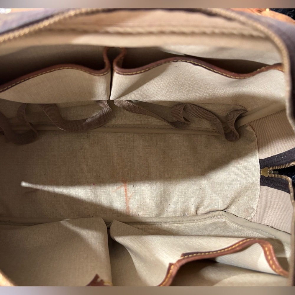 Louis Vuitton Monogram Deauville bag - Picture 9 of 13